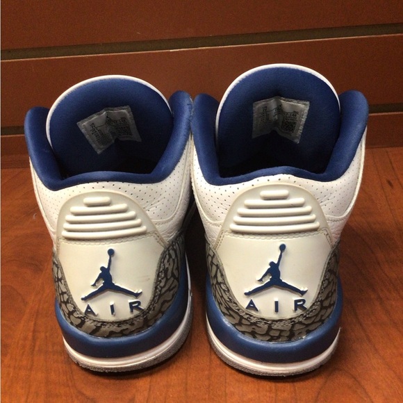 Nike Blue and Gray Sneakers - Picture 3 of 16